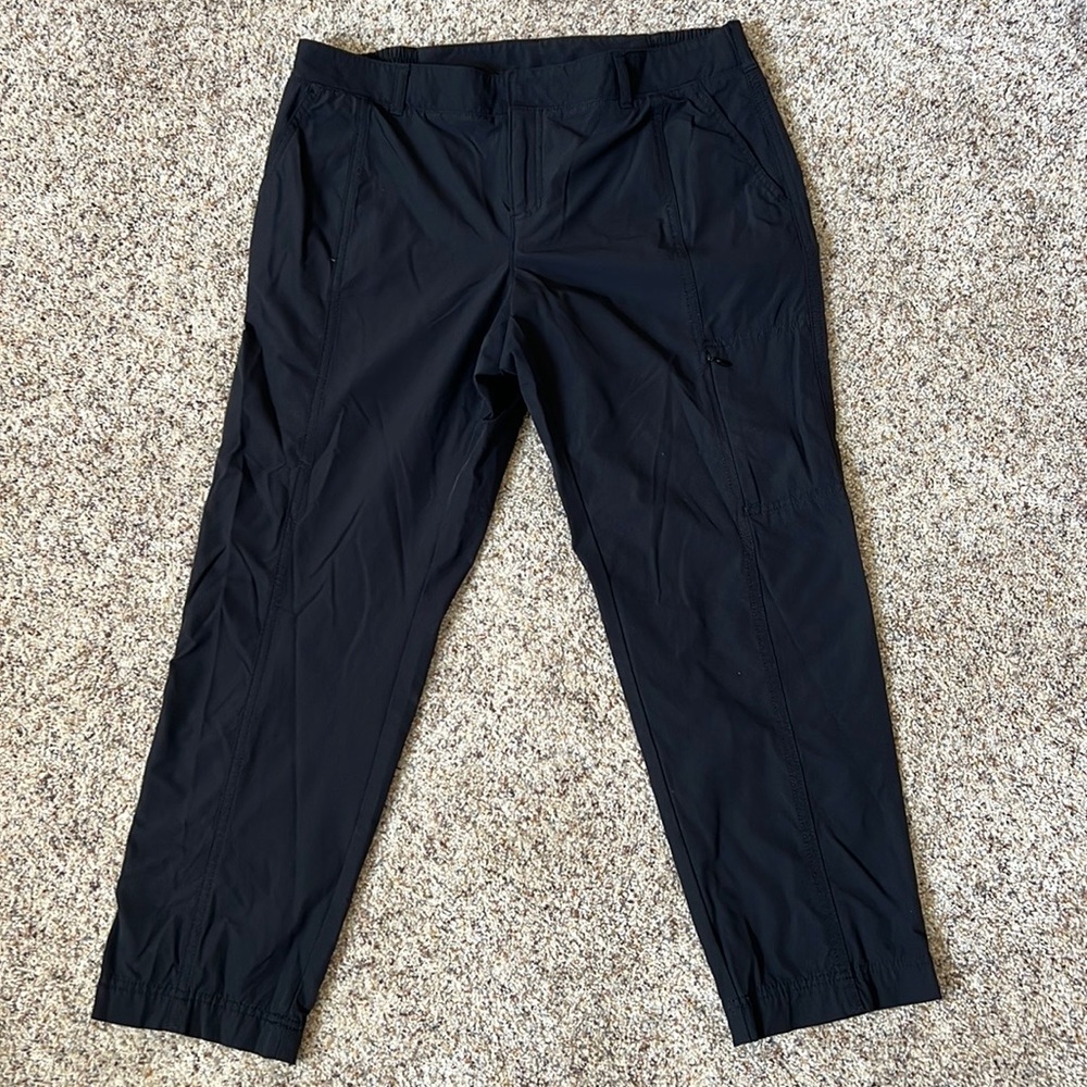 Kirkland black athletic pants size 10 B-9